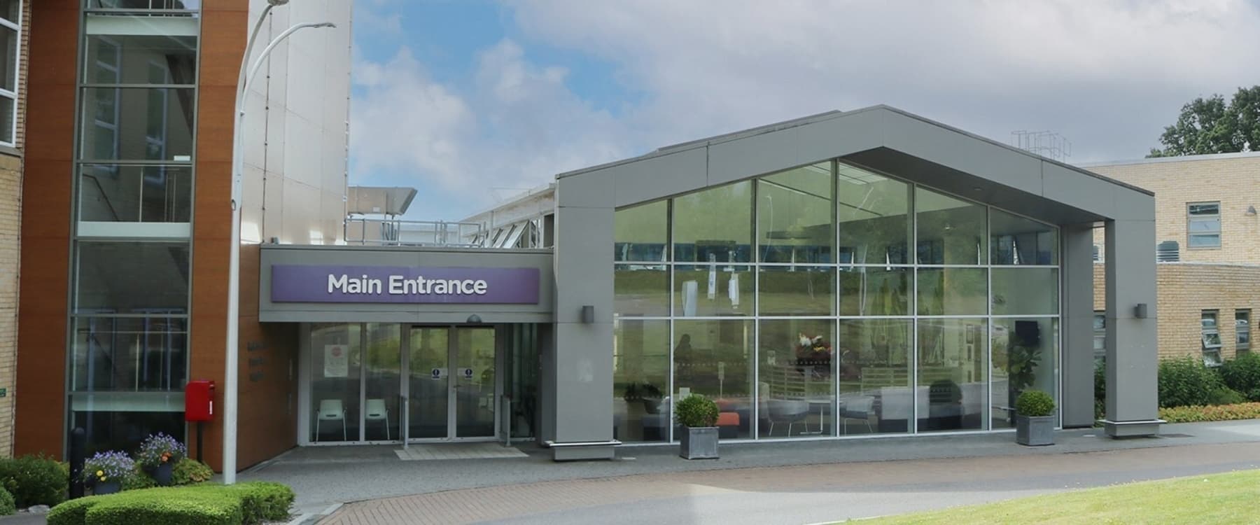 Beneden Hospital Main Entrance