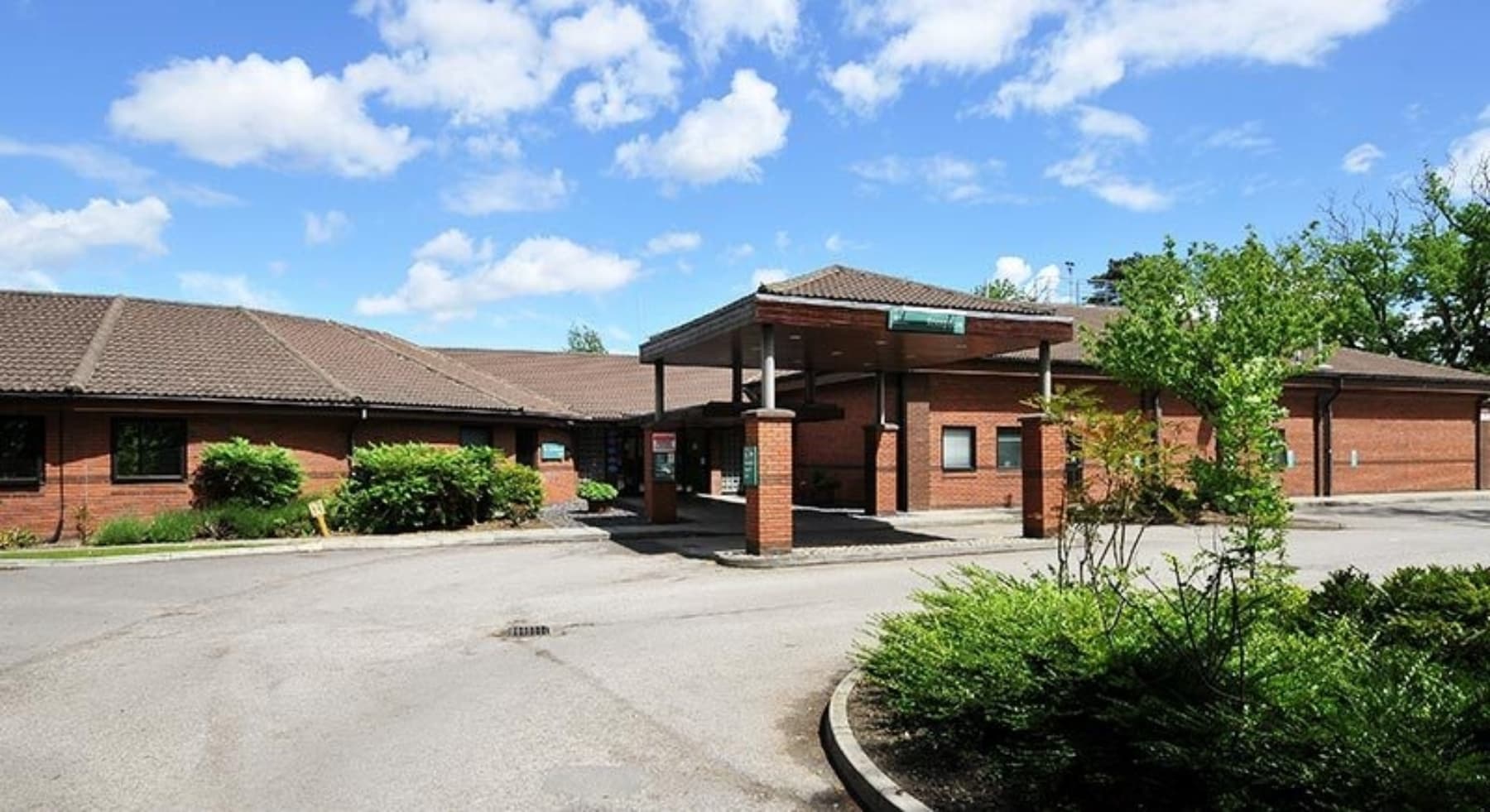 Spire Hull and East Riding Hospital entrance