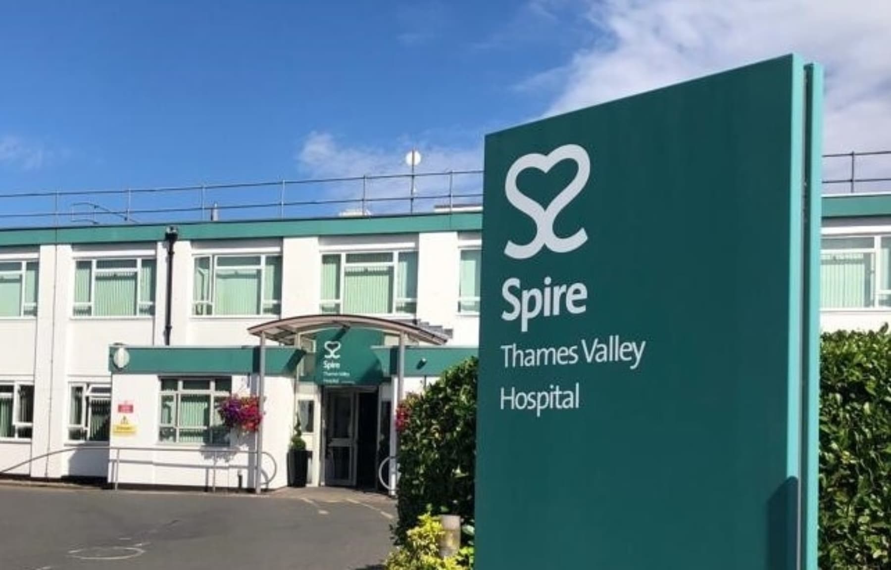 Spire Thames Valley Hospital entrance
